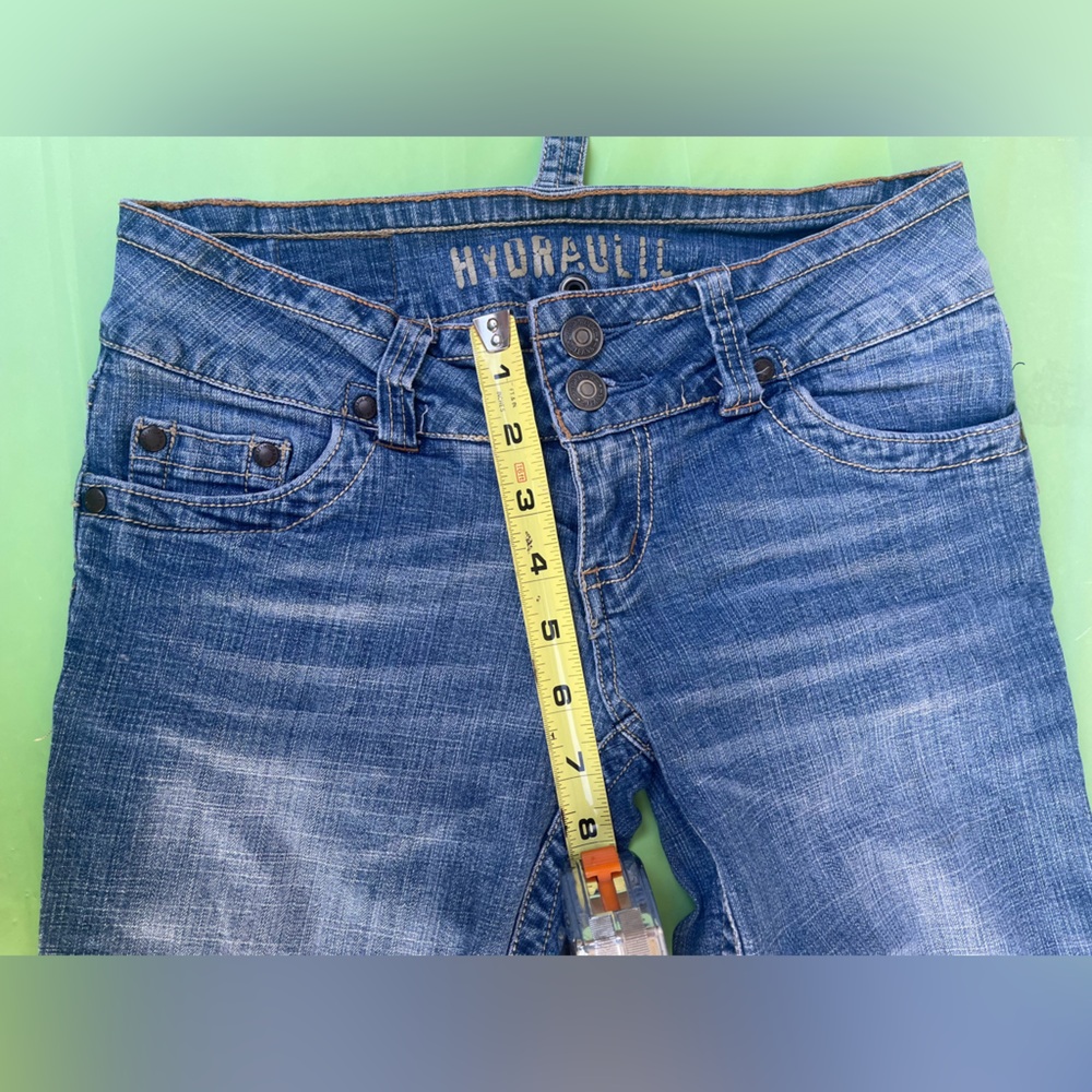 LOW RlCE FLARE LEGS VlNTAGE JEANS 
SIZE 1/2 JUNIORS - Picture 5 of 12